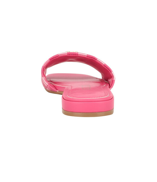 Tamed jet set flat sandals