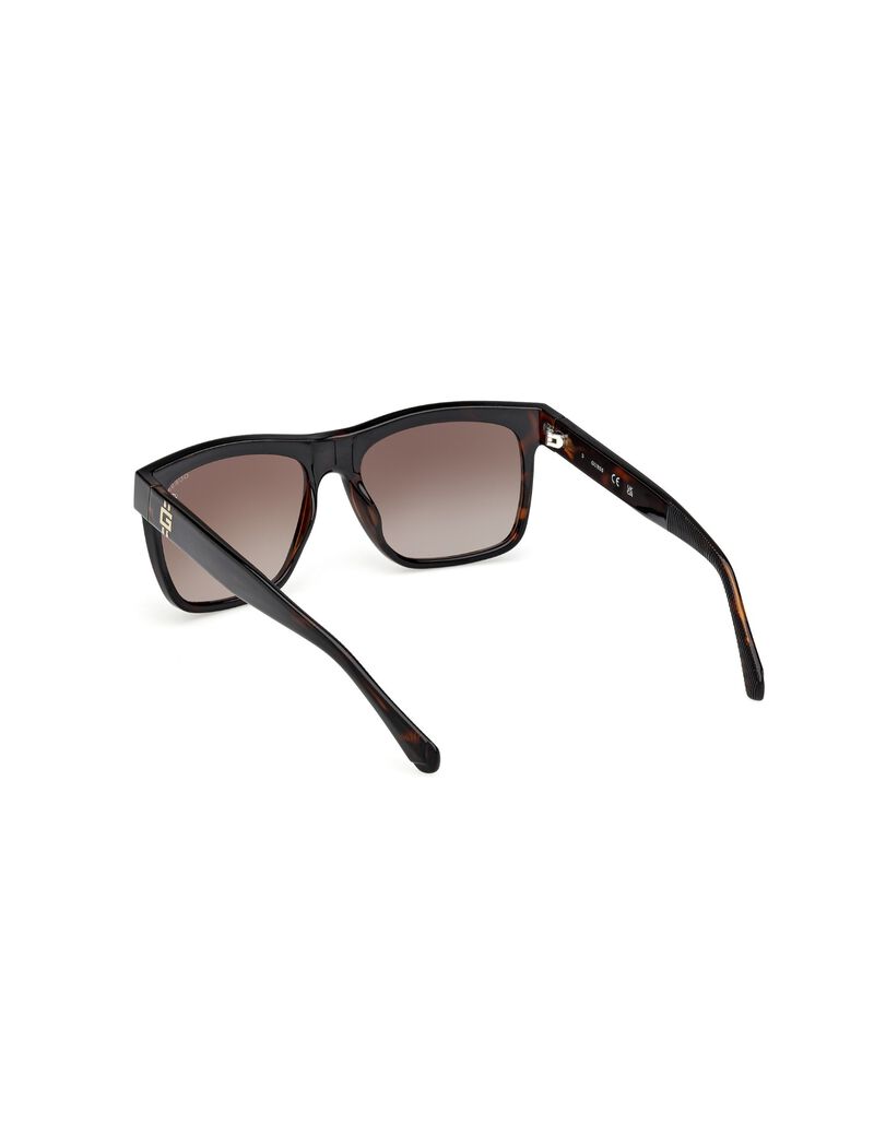 Square full rim sunglasses