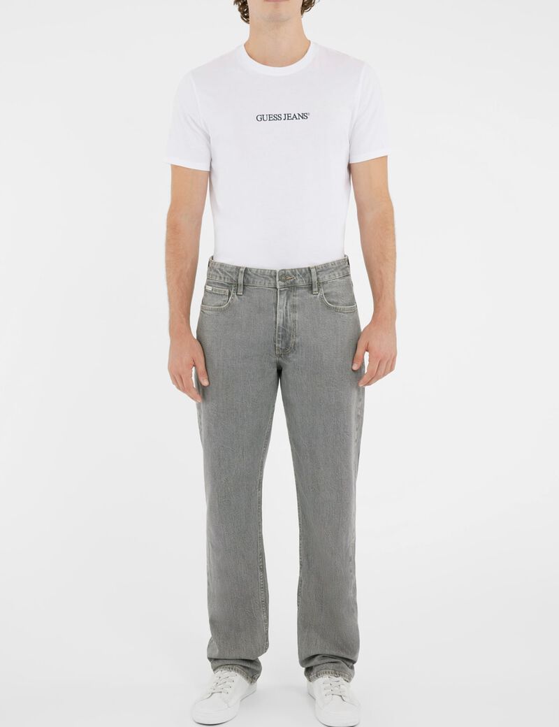 G16 Straight Jeans