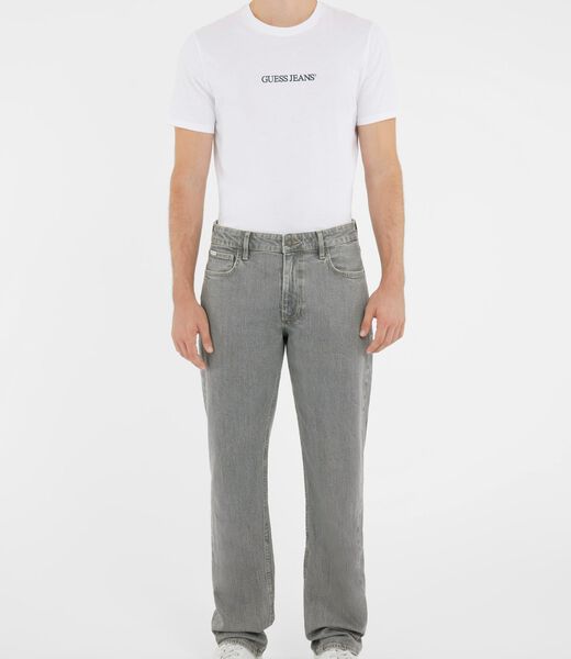 G16 Straight Jeans