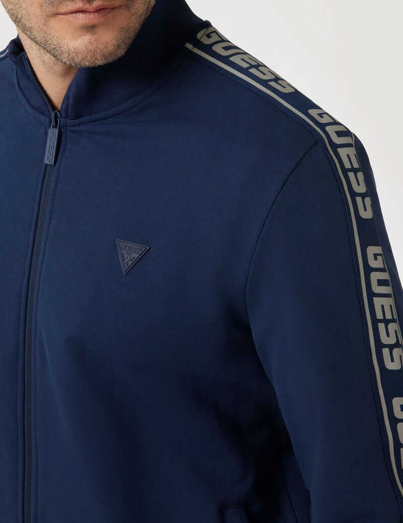 Full zip sweatshirt