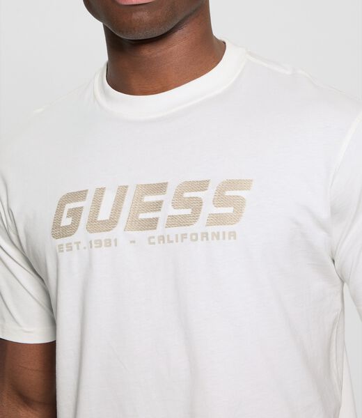 Front logo T-shirt
