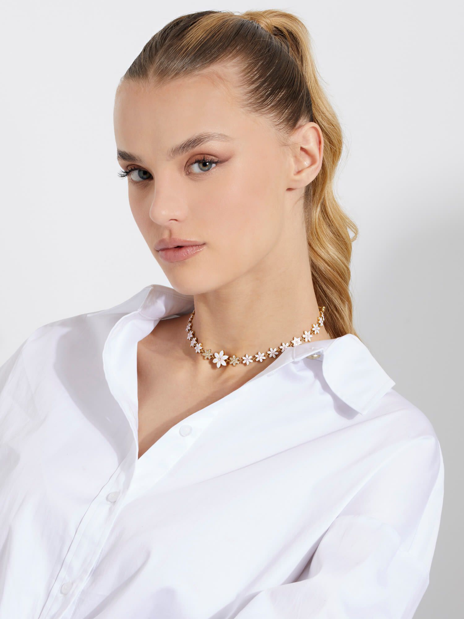 Shop GUESS Online White Lotus necklace