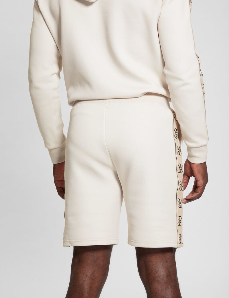 Side logo shorts