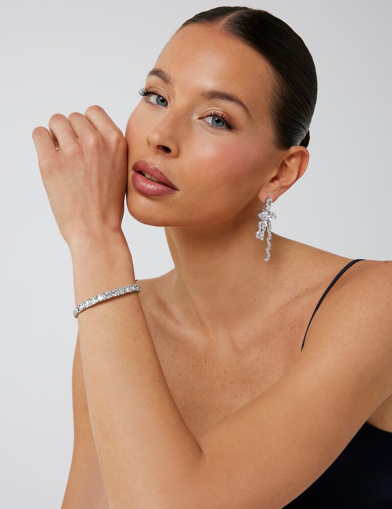 guess chandelier bracelet