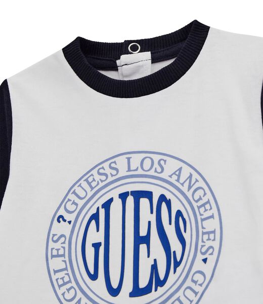 تي شيرت + شورت رياضي