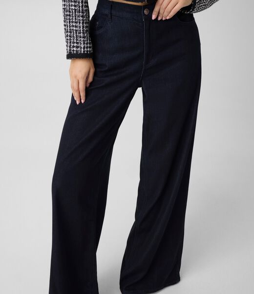 جيس wide loose jeans