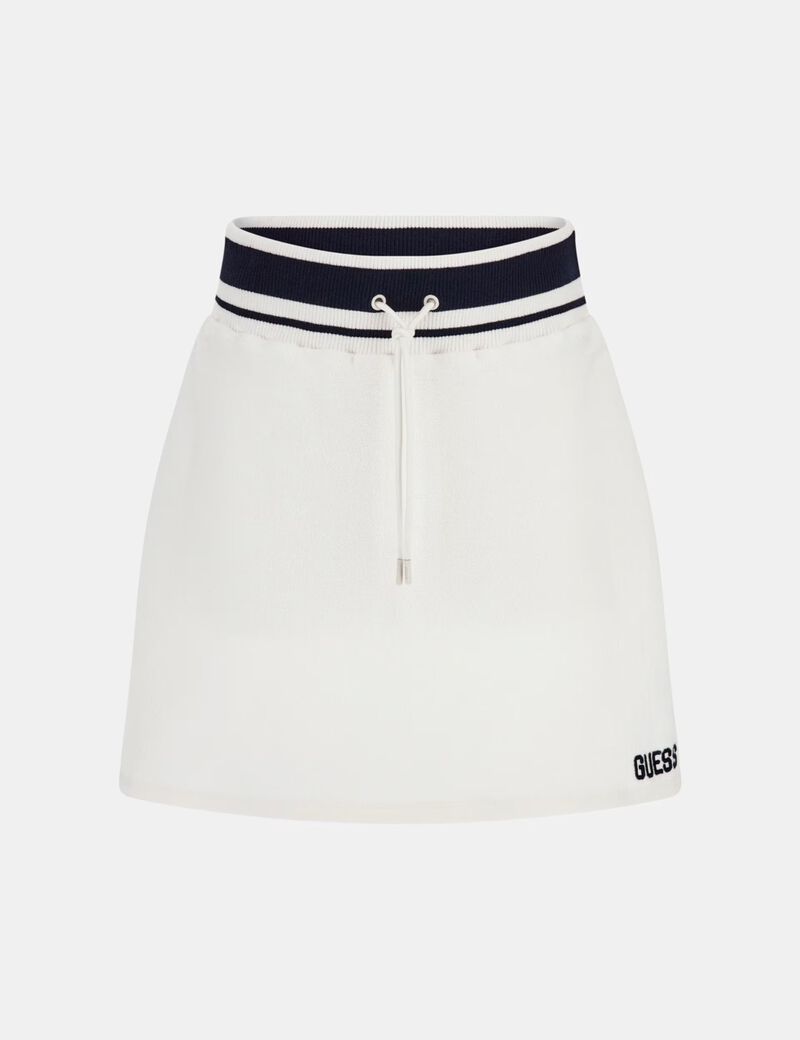 تنورة قصيرة من الصوف