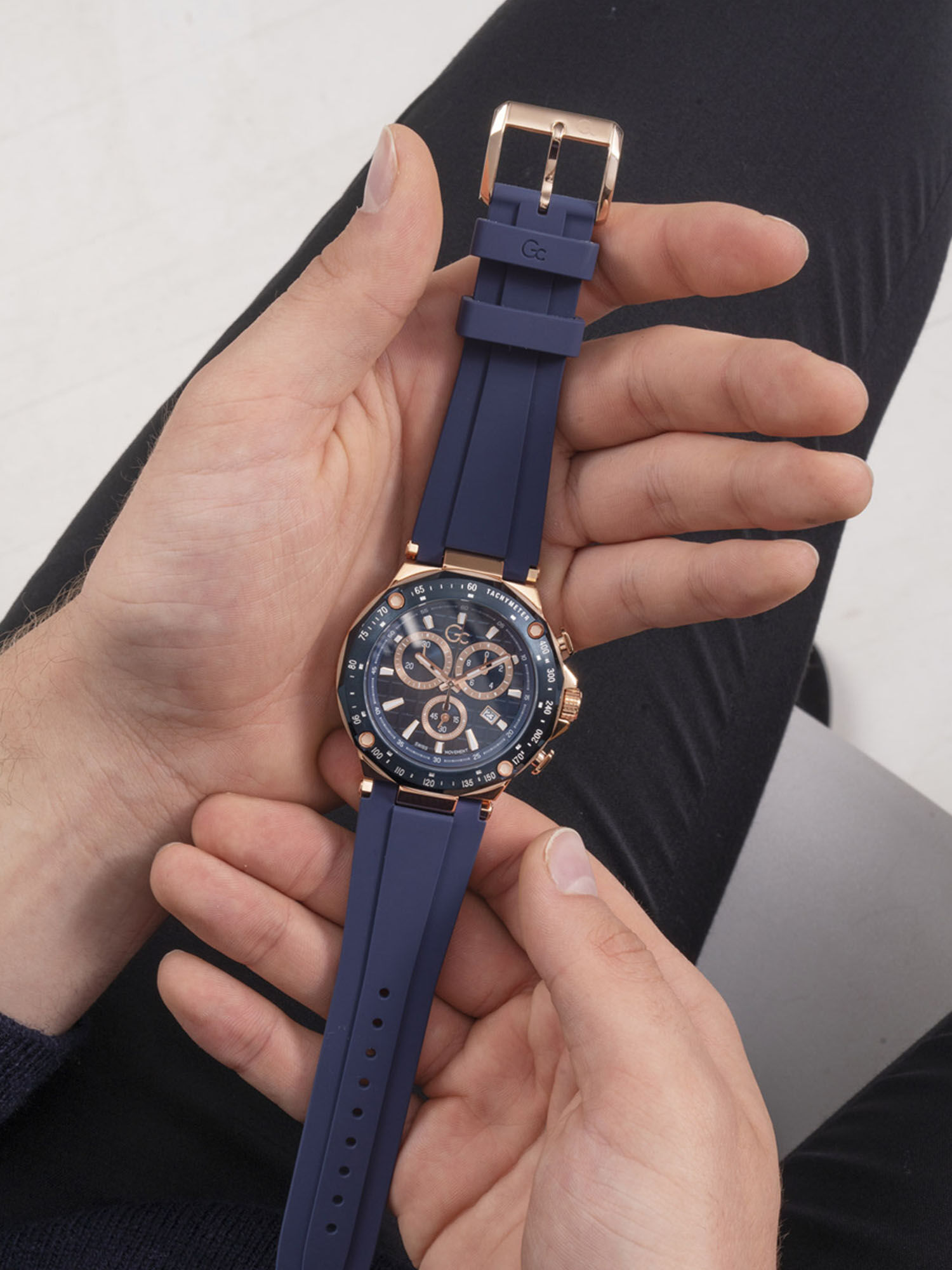 Gc guess watches top