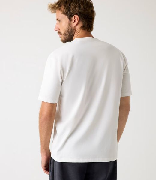 Front logo t-shirt
