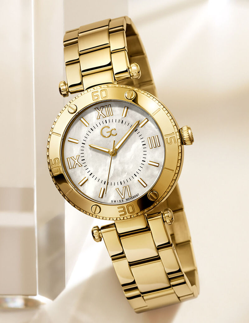 Gc Analog Watch