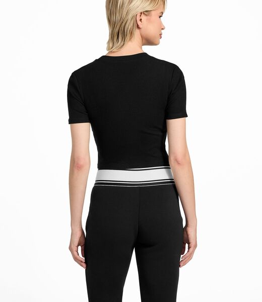 بلوزة قصيرة محبوكة