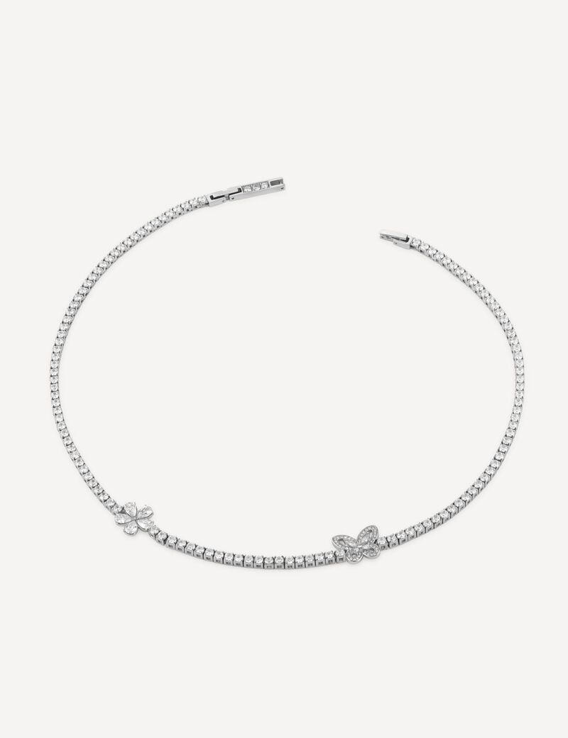 Lily necklace