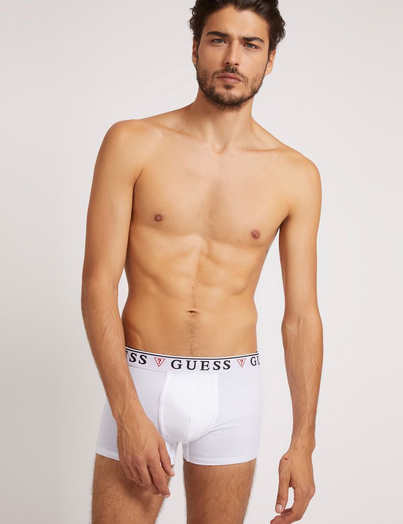 مجموعة من 3 بوكسرات بشريط مع شعار العلامة