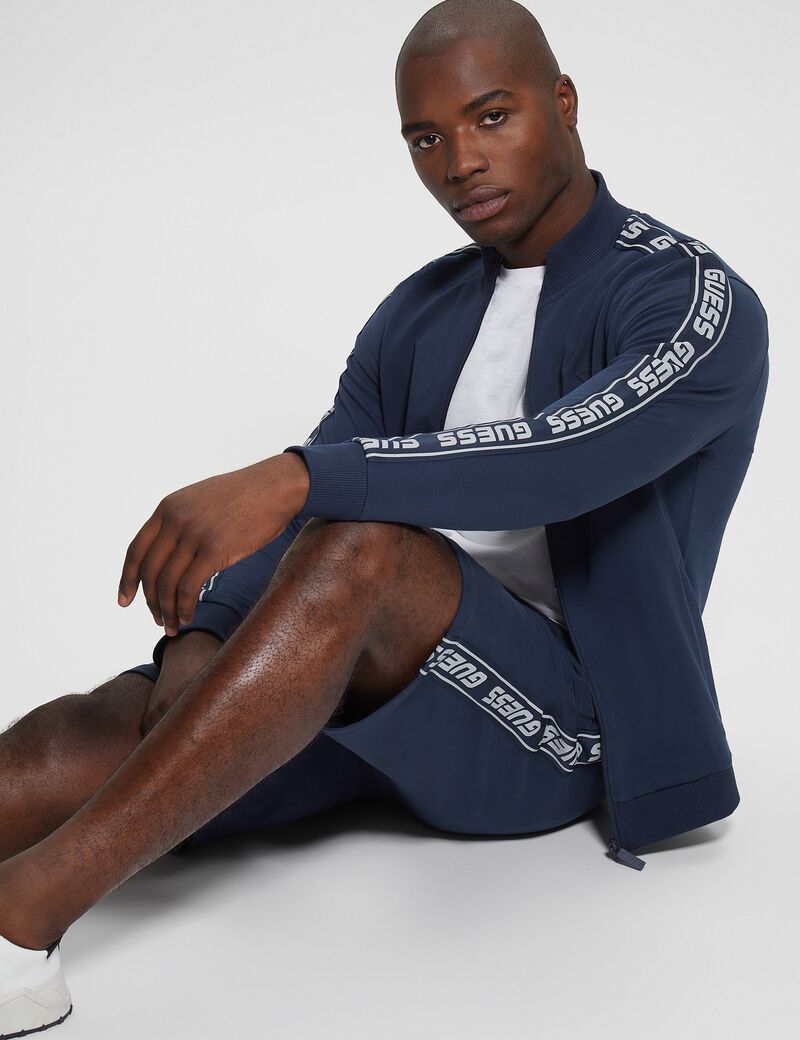 Full zip sweatshirt