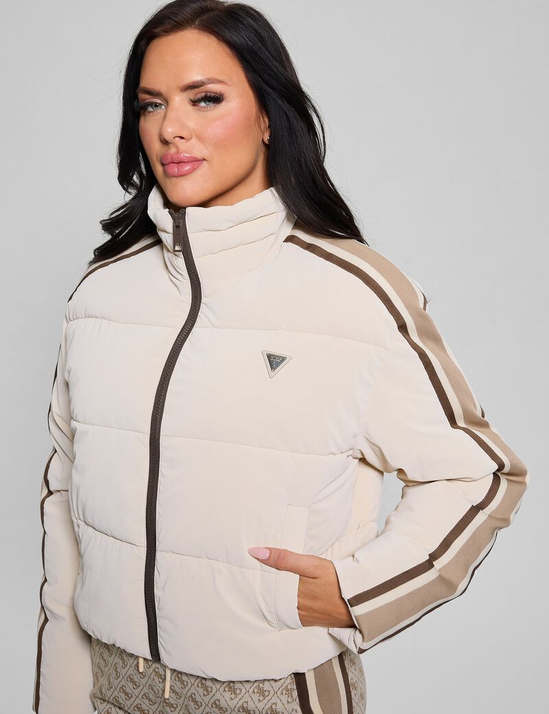 Contrasting band puffer