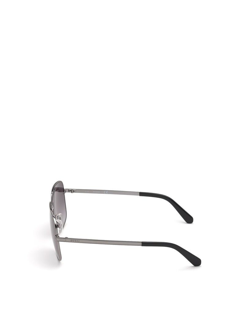 نظارة شمسية طيار