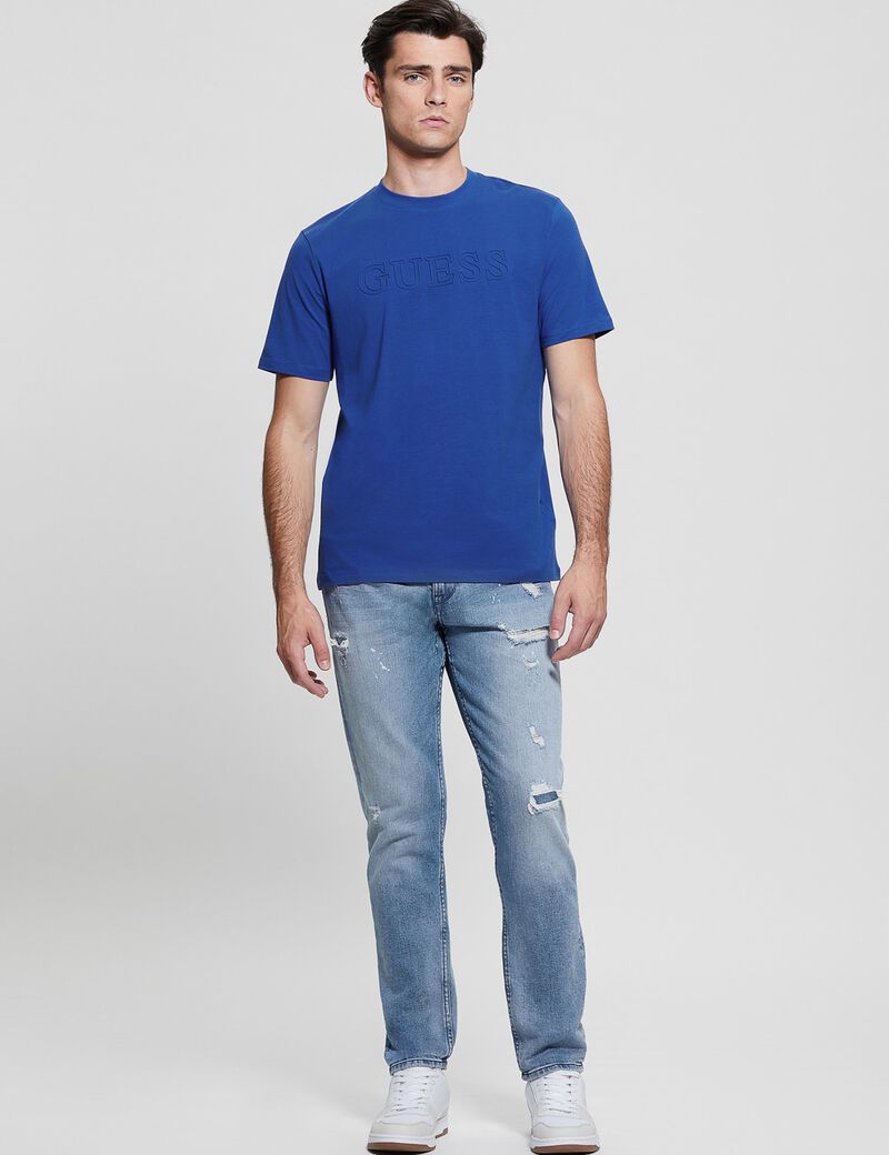 تي شيرت بشعار أمامي