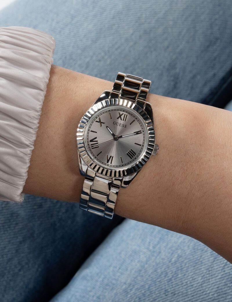 Stainless steel analogue watch