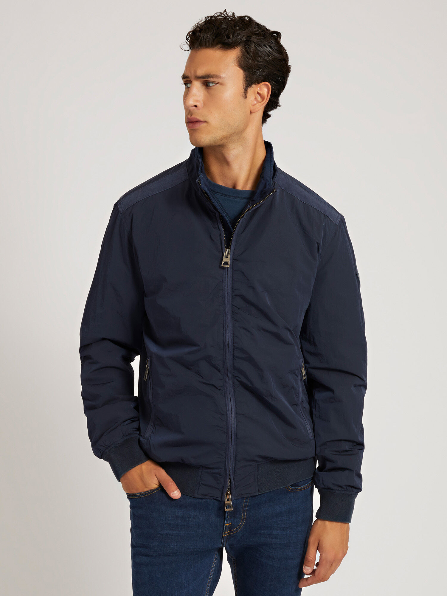 Guess bomber jacket mens store