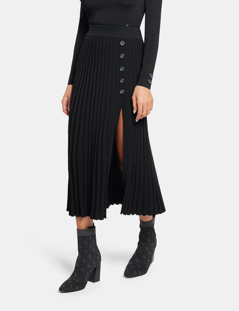 Guess pleated maxi skirt discount