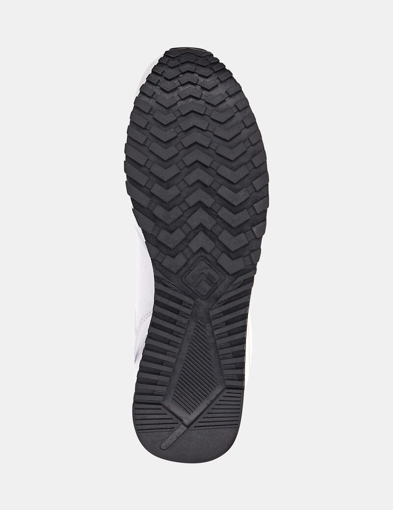 حذاء جري ريجيو بشعار العلامة المثلث