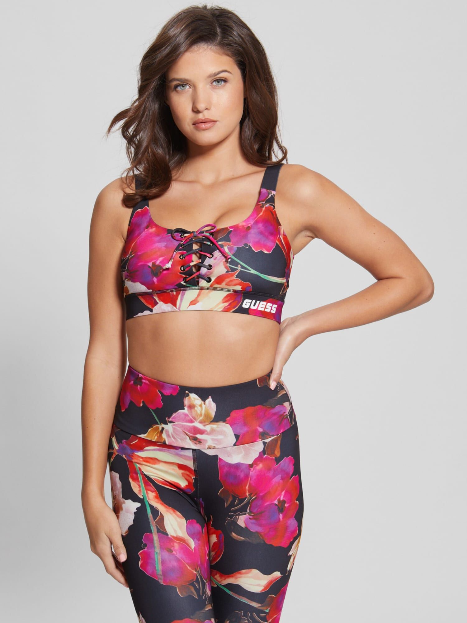 Guess store floral top