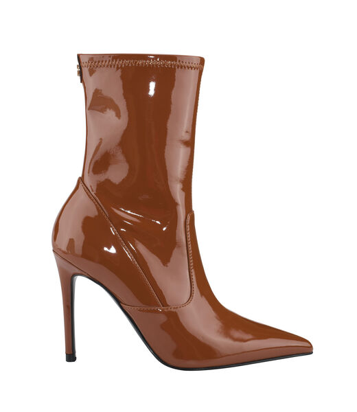 Pointed Stilleto-Heeled Boots