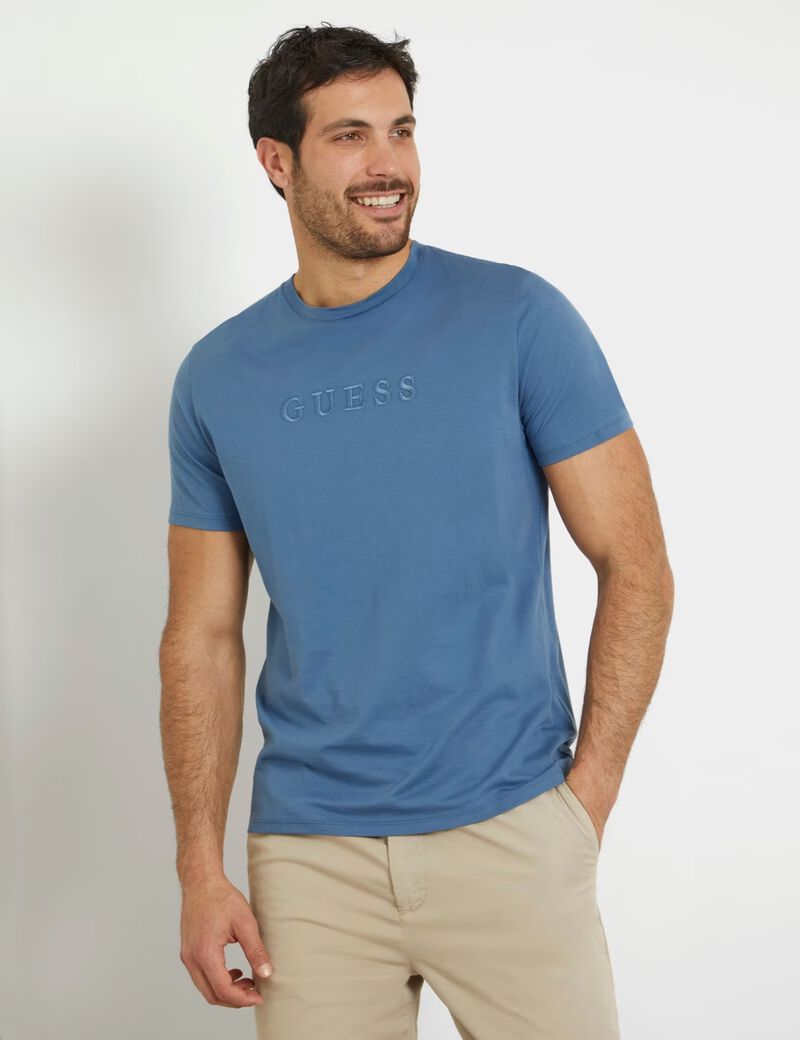 تيشيرت مطرز بالشعار