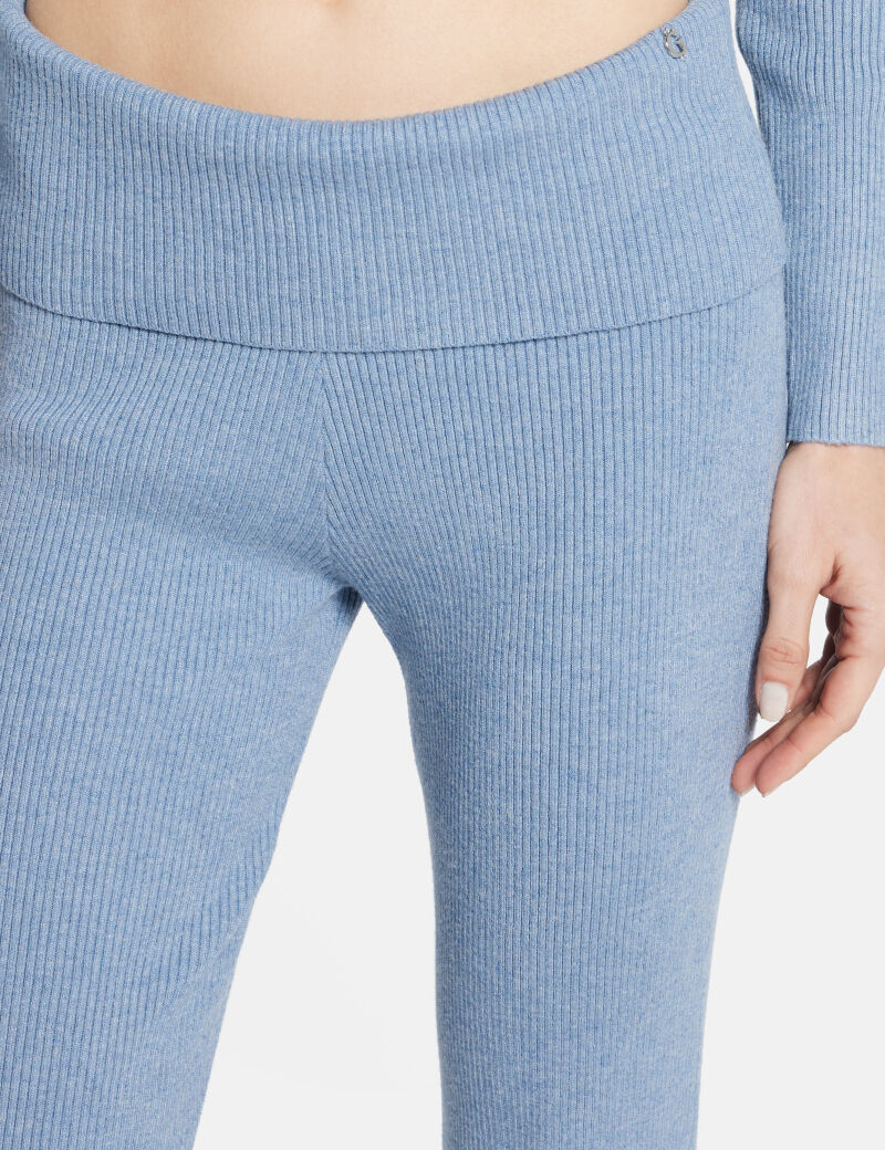 بنطال نينا بتصميم مضلع قابل للطي