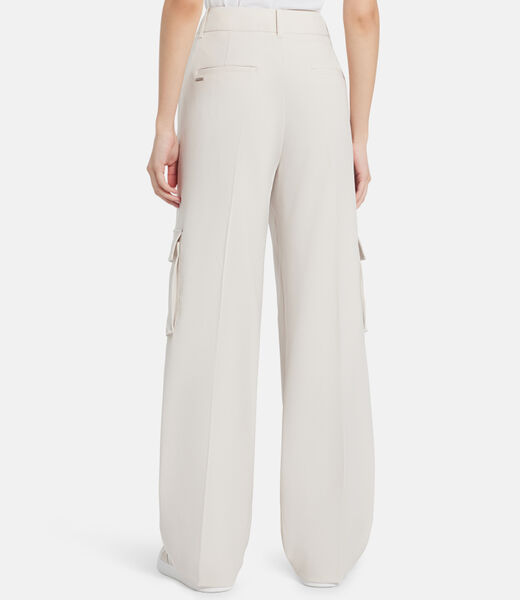 Loose leg regular cargo pant