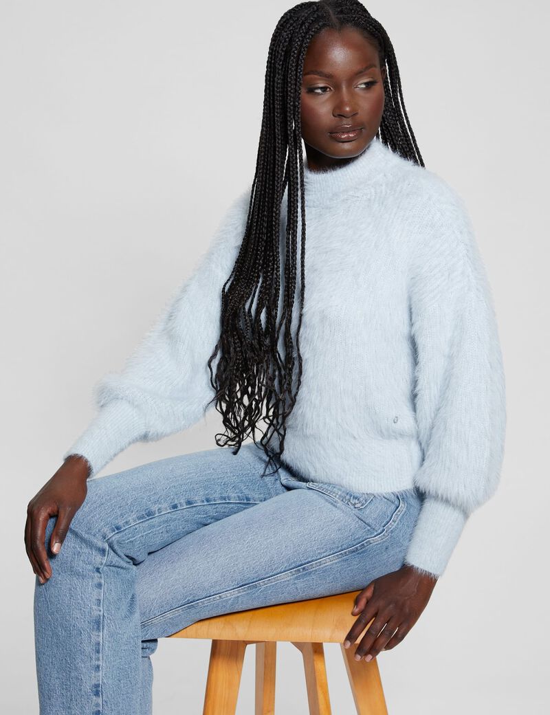 Crew neck fuzzy yarn sweater