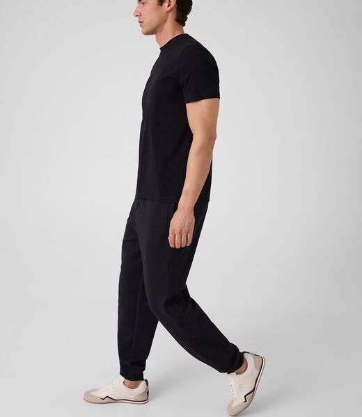 Embroidery logo t-shirt