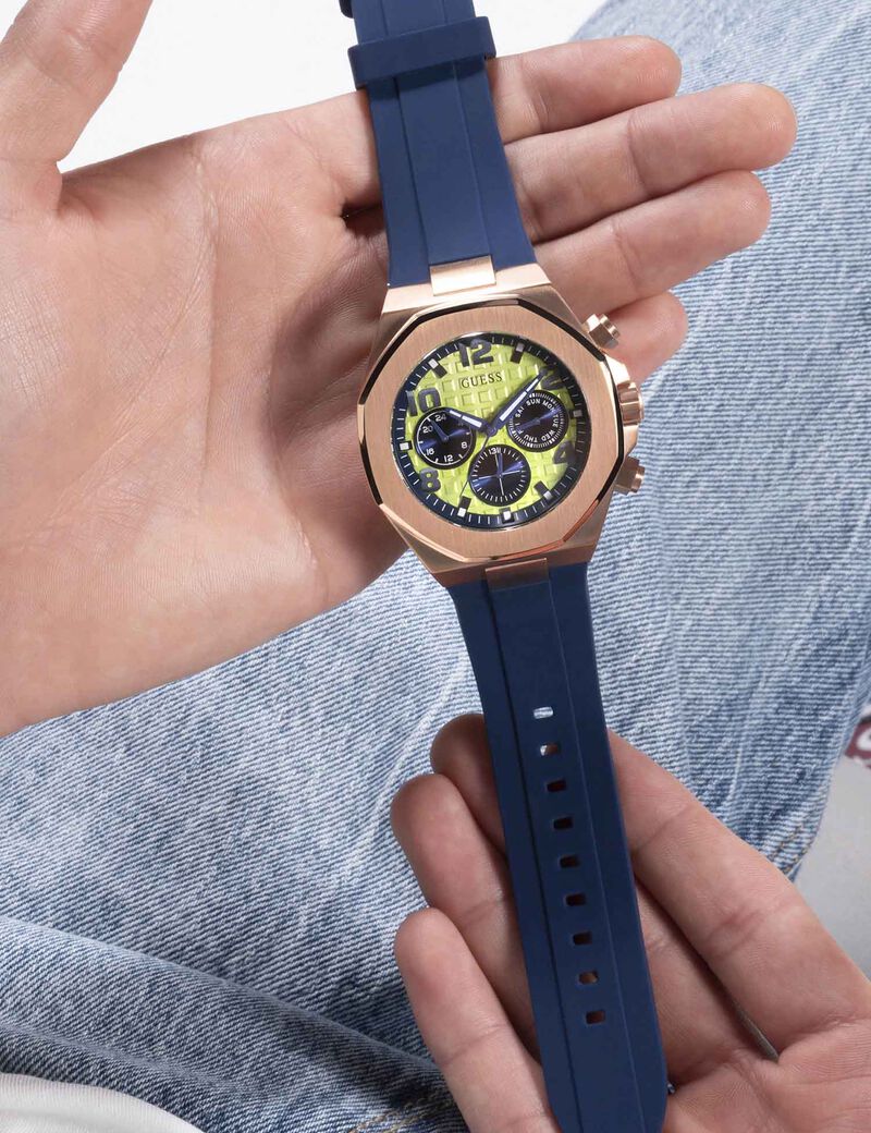 ساعة أنالوج متعددة الوظائف