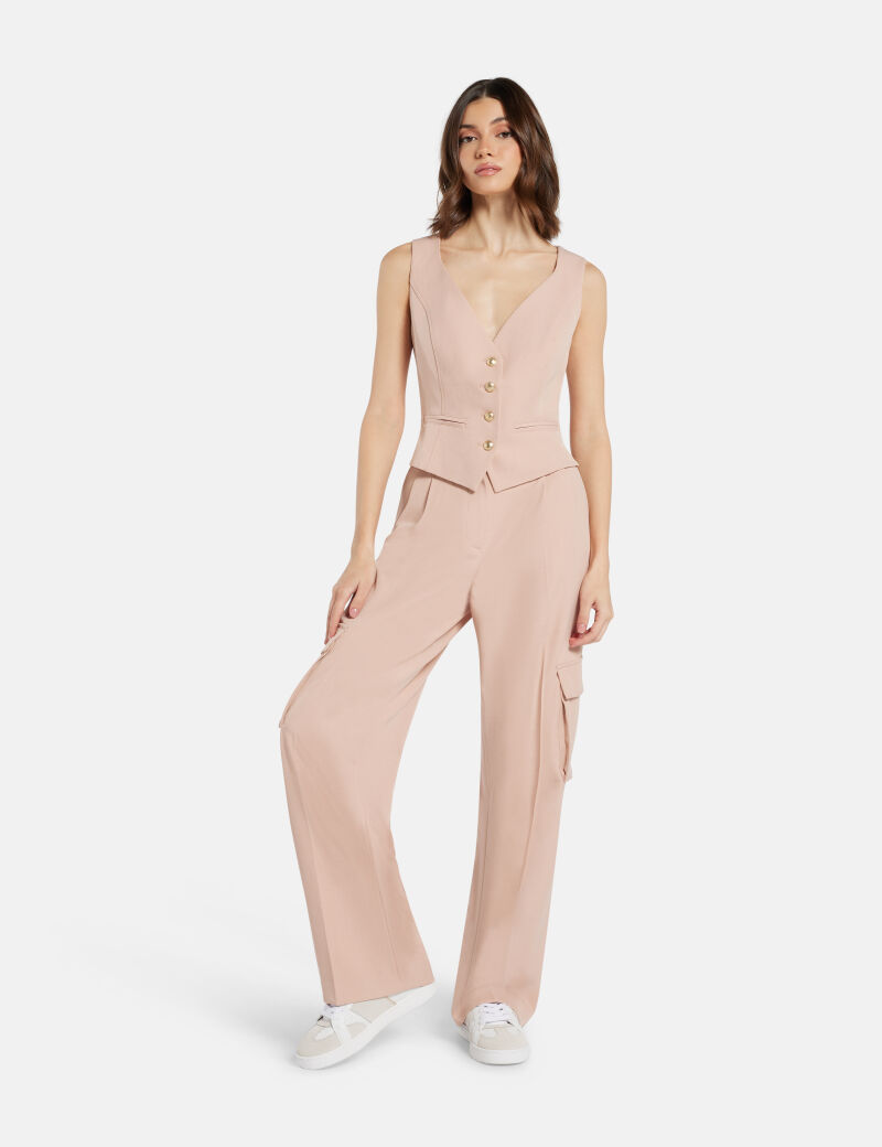 Loose leg regular cargo pant