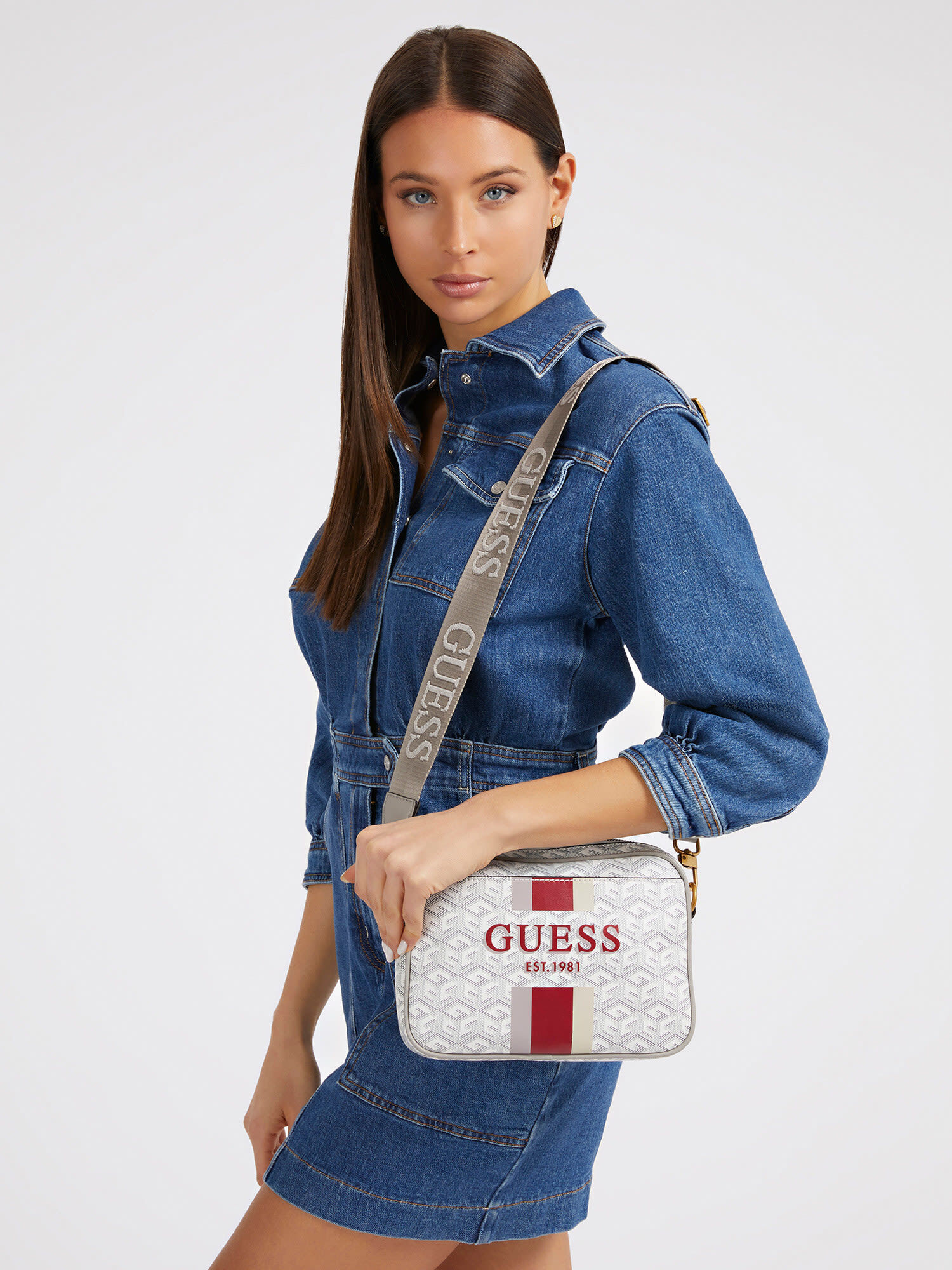 Guess sales camera bag