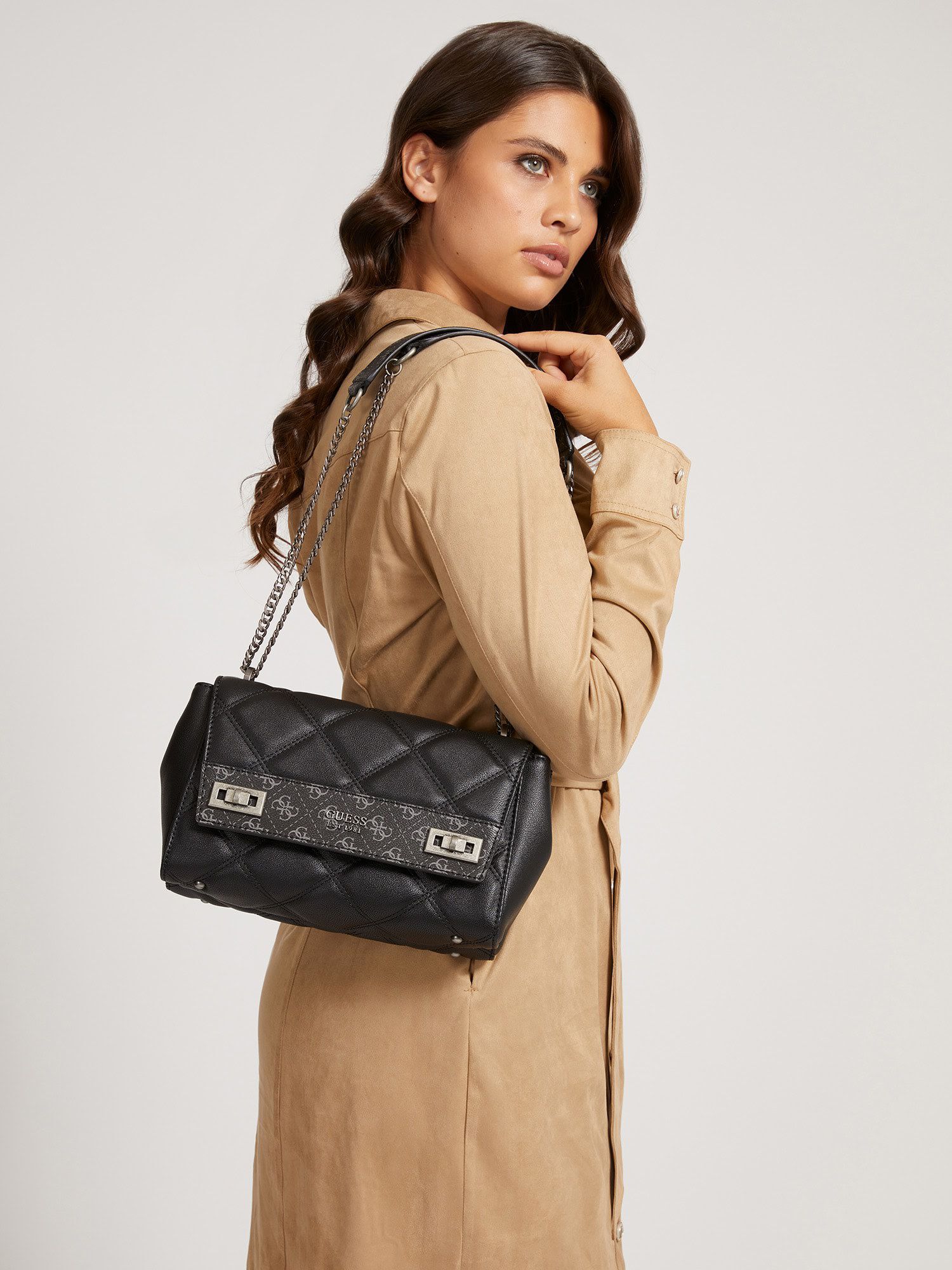 Guess quilted hotsell shoulder bag