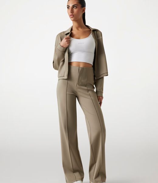 بنطال رياضي من النايلون بقصة واسعة