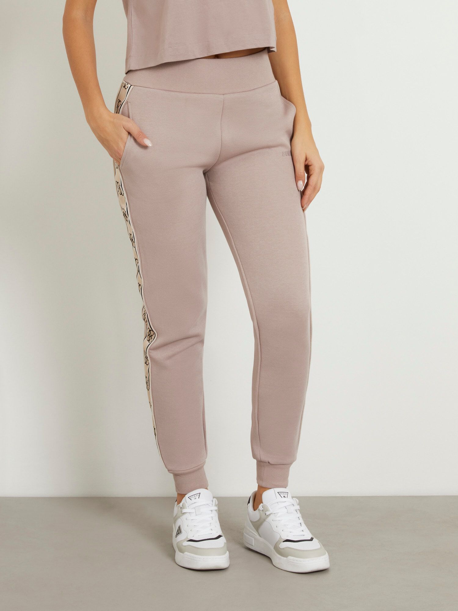 Guess jogger jeans top