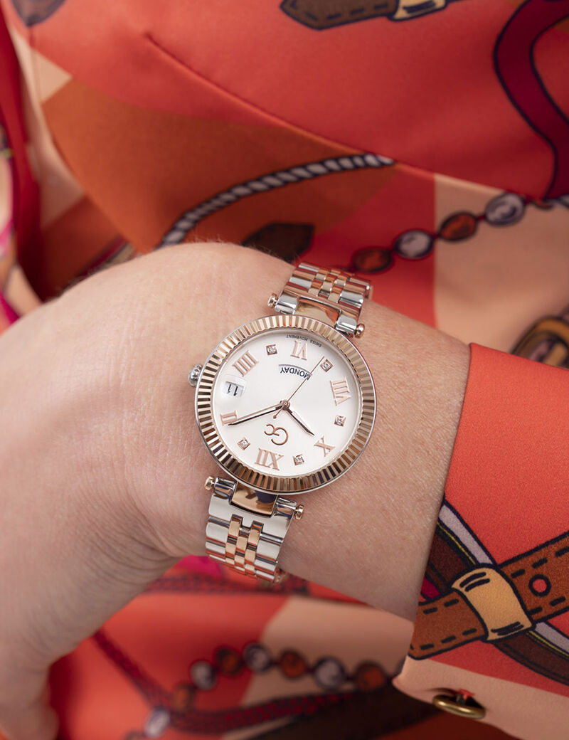 Gc Analog Watch