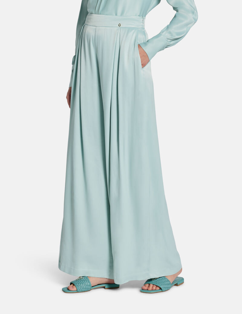 Claire flare pant