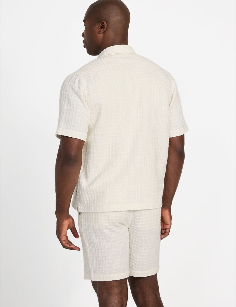 Checked texture shirt