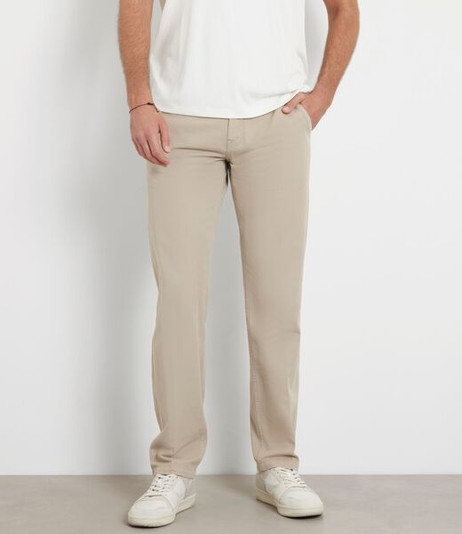 Mid rise slim pant