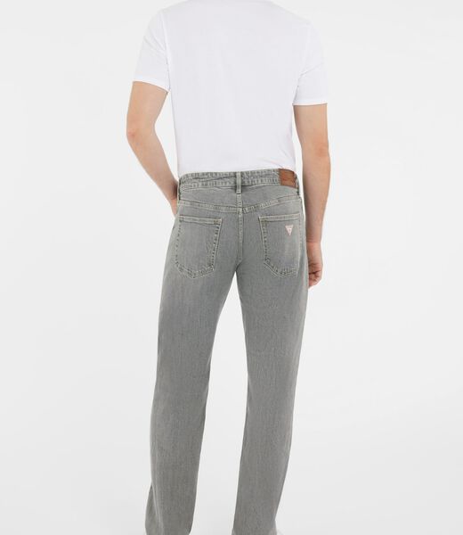 G16 Straight Jeans