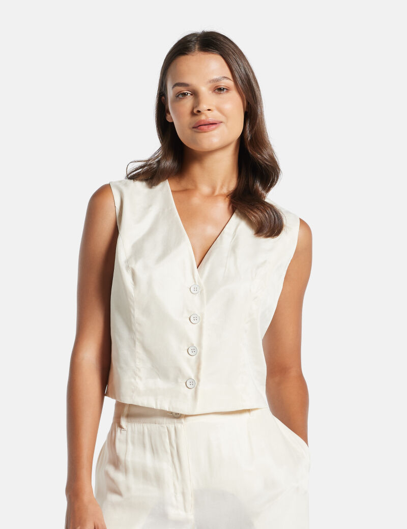 سترة من قماش قطني مائل