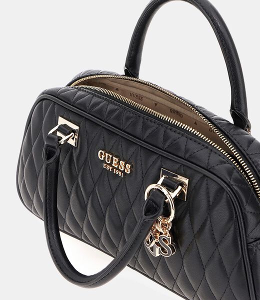 Valla quilted handbag