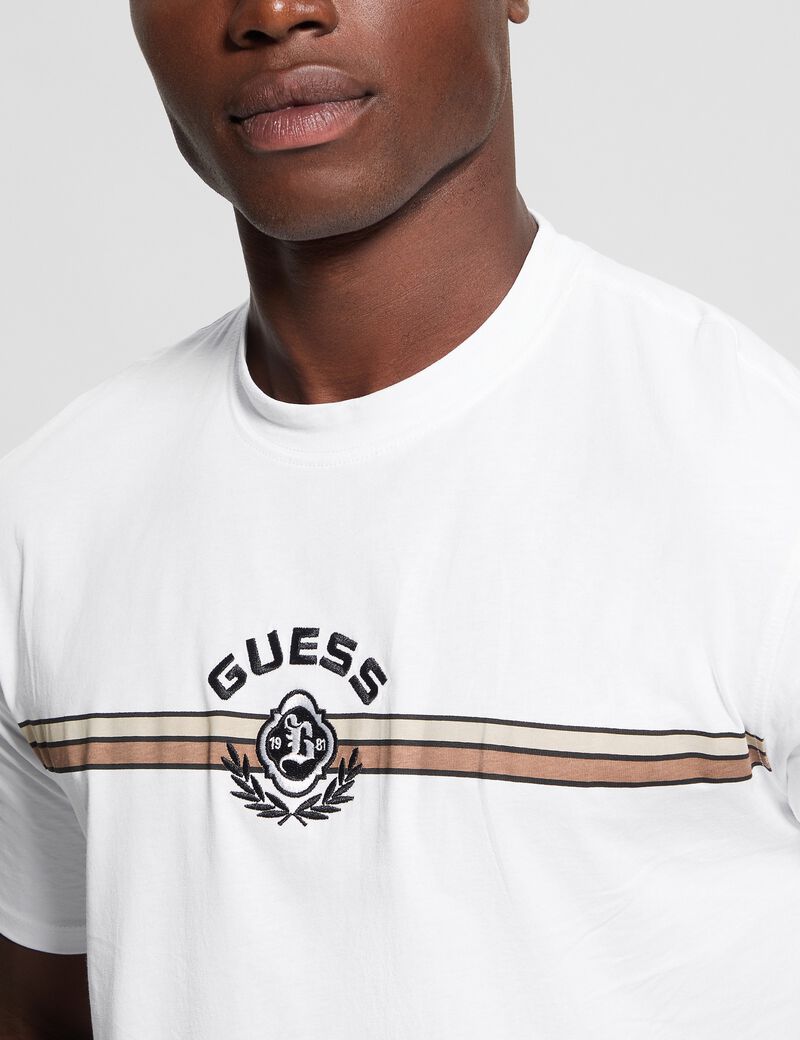 Front print t-shirt