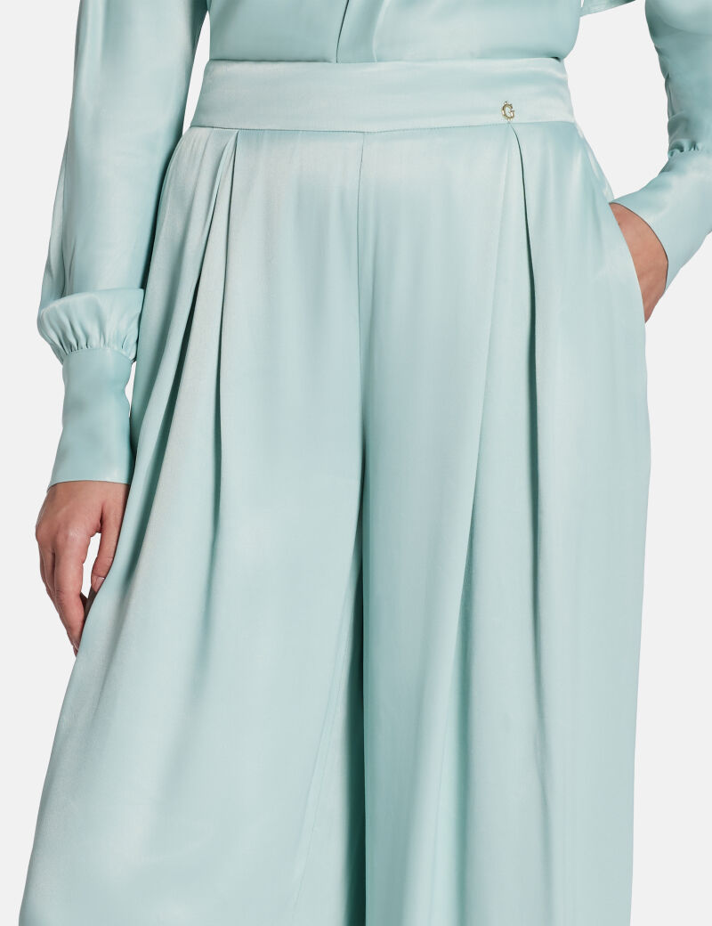 Claire flare pant