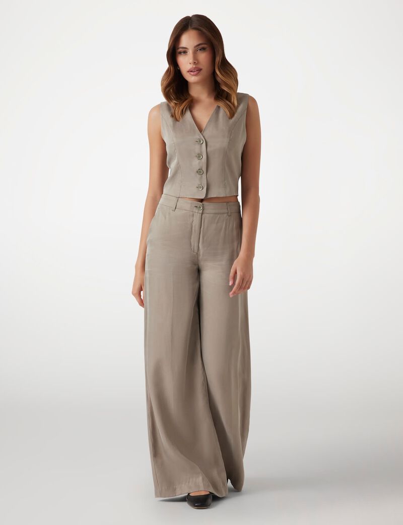 Twill vest