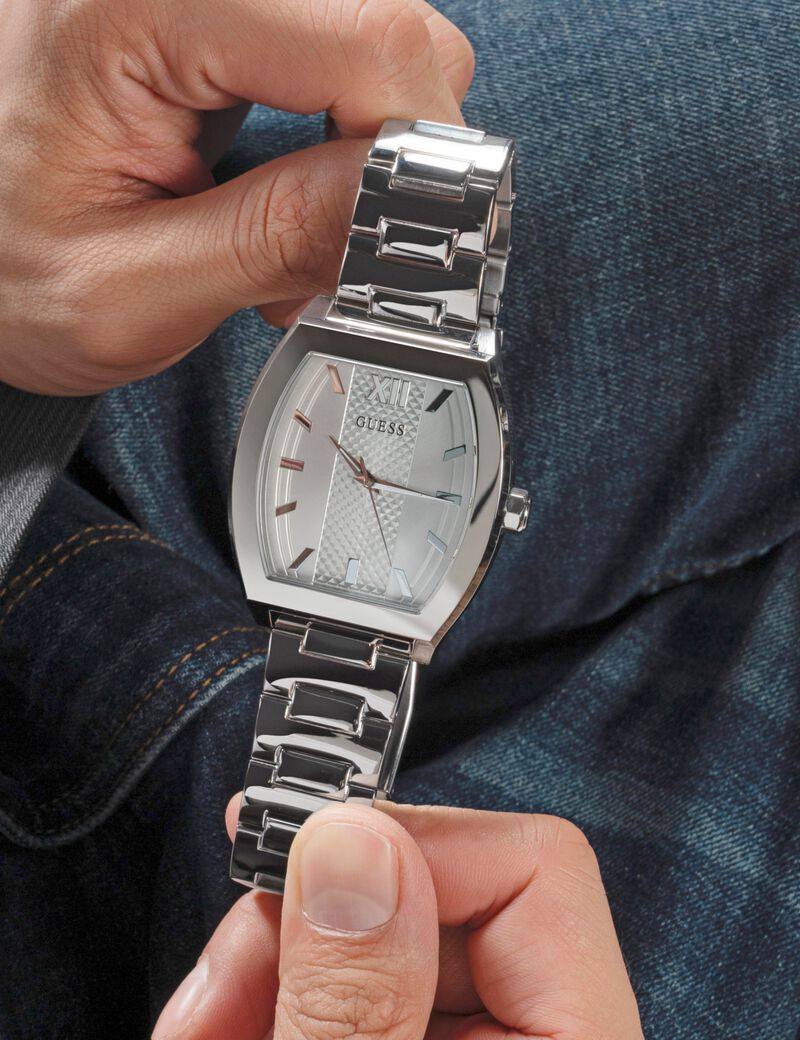 Stainless steel analogue watch